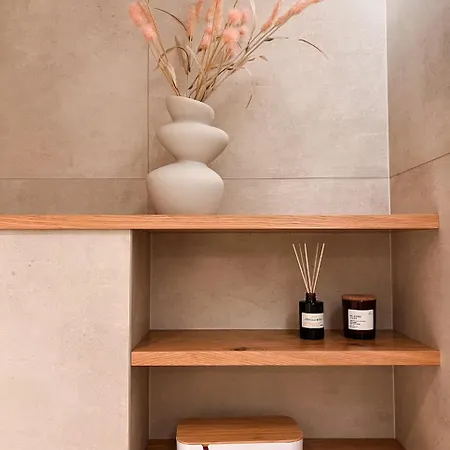 Luxury Penthouse In Area, Balcony & Parking شقة