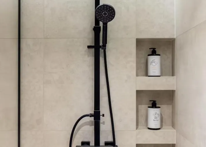 Luxury Penthouse In Area, Balcony & Parking Διαμέρισμα