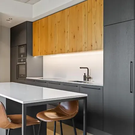 Luxury Penthouse In Area, Balcony & Parking Apartment *