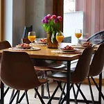 Luxury Penthouse In Area, Balcony & Parking アパート *