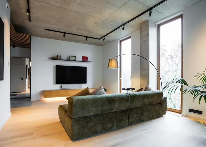 Apartment Luxury Penthouse In Area, Balcony & Parking