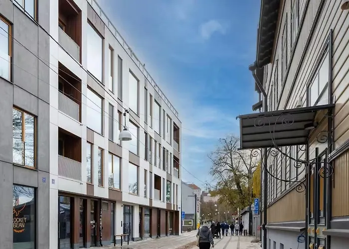 Luxury Penthouse In Area, Balcony & Parking * Reval